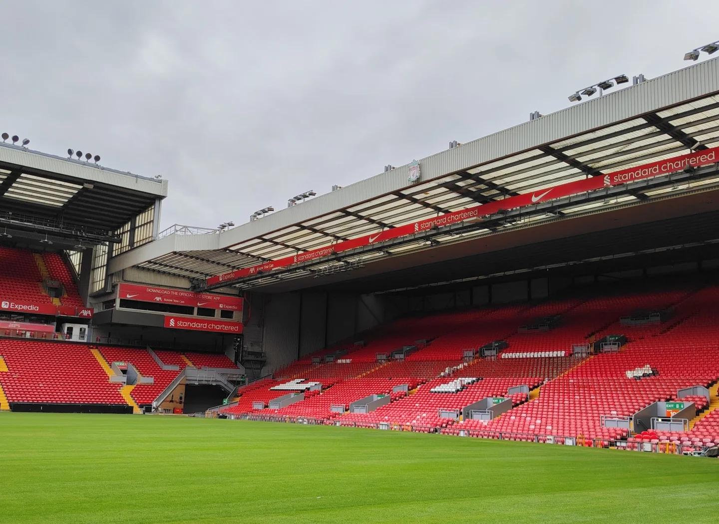 FIFA年度最佳男足教练候选：恩里克、斯洛特、弗里克在列