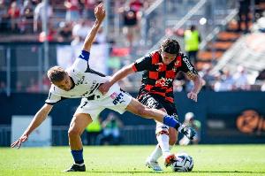 巧合？美国队此前刚赢了世界杯小组赛对手澳大利亚、巴拉圭