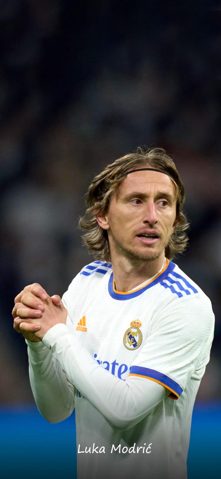 泰山纪念建队32周年，队史5次夺顶级联赛冠军，8次足协杯冠军